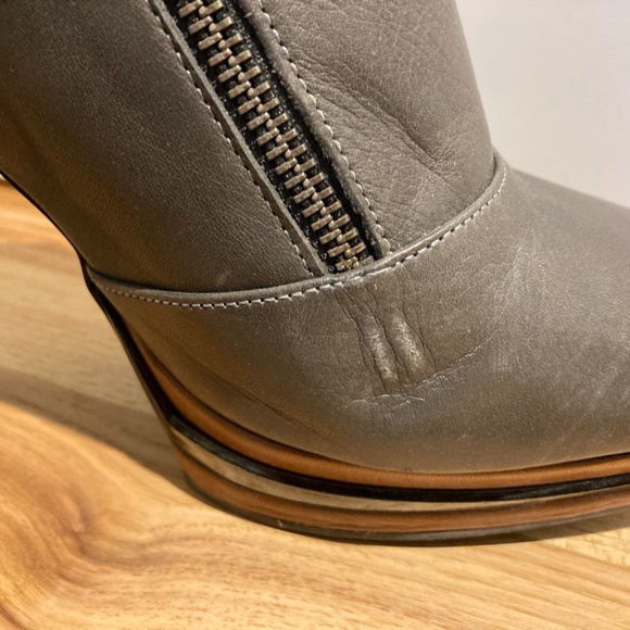 Fluevog Grey Shoes - Picture 6 of 6
